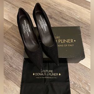 Donald J Pliner Couture Black Suede Heels